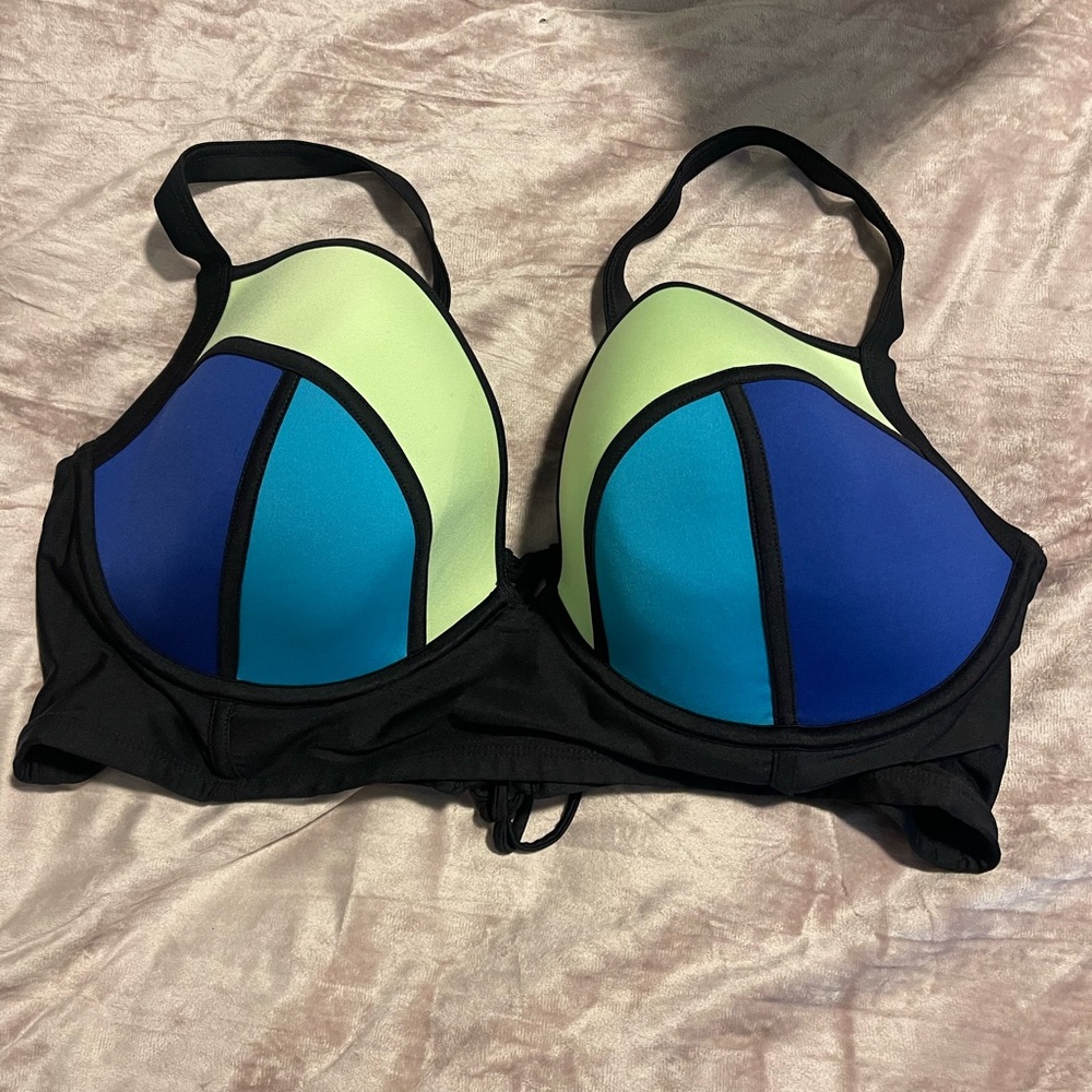 City Chic Colorblock Women's Swim Top